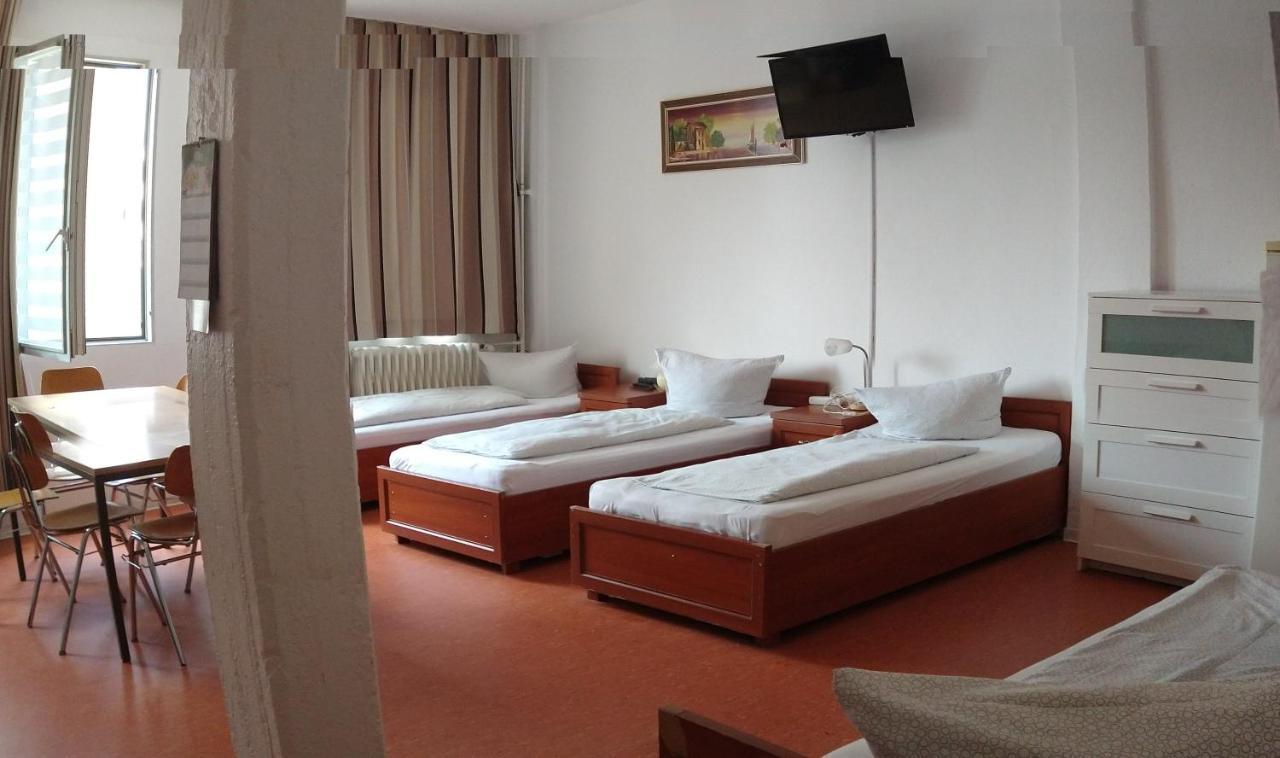 Hostel Am Kurtti ベルリン エクステリア 写真